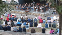 O auditorio ao aire libre de Cabanela, en Ribadeo, acollerá o 20 de agosto o xa tradicional concerto churrascada da Banda de Música Municipal de Ribadeo. 