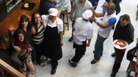 Ribadeo cuenta con un nuevo restaurante: La Cuchara de Palo. Está situado en uno de los edificios indianos que hay en la calle San Roque. 