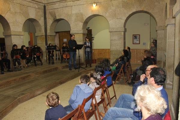 A Escola Municipal de Música e Danza de Ribadeo celebra o seu Festival de Nadal o vindeiro sábado, 20 de decembro.