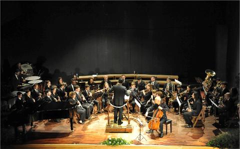 A sección de vento metal da Banda Municipal de Música de Ribadeo actuará este martes, 25 de agosto, xunto a Ribadeo Brass e Cebolas Verdes Big Band.