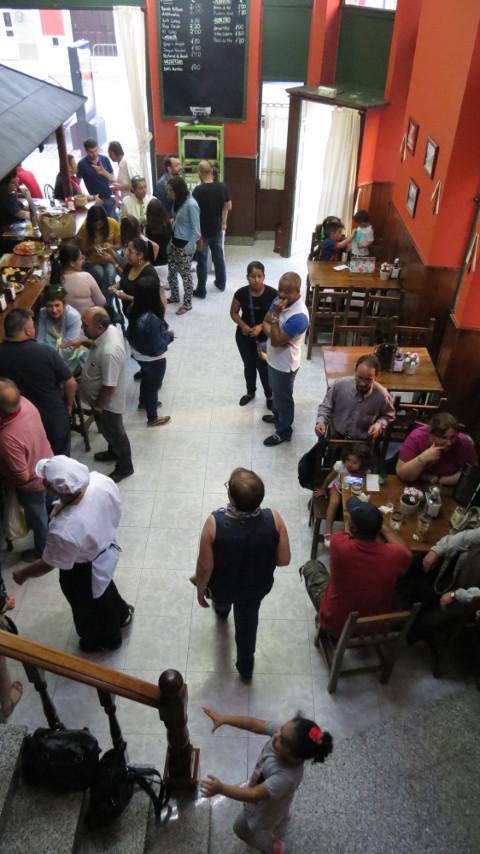 Ribadeo cuenta con un nuevo restaurante: La Cuchara de Palo. Está situado en uno de los edificios indianos que hay en la calle San Roque. 