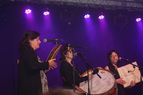 Eudemónicas ofrecerá un concerto-recital de música tradicional en clave feminina o vindeiro 7 de marzo. Será no Cine Teatro en Ribadeo. 