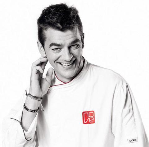 Centro Histórico de Viveiro organiza una Master Class de cocina con el prestigioso chef lucense Héctor López. Será el 31 de marzo en el restaurante Louzao. 
