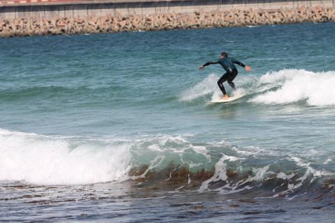 En Cervo a Delegación Municipal de Xuventude organiza unha xornada de skate e outra de surf. Os interesados en participar deben inscribirse antes do 21 de abril. 