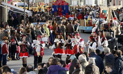 Centro Histórico de Viveiro organiza la ruta "O nosso tapódromo" del 6 al 9 de febrero. Todas las personas que completen la ruta de tapas entrarán en el sorteo de un viaje al Carnaval de Tenerife en 2017. 